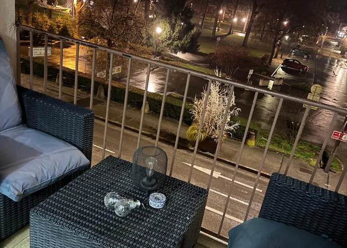 Moderne Esprit Loft Avec Balcon Centre Proche Gare Et Place Rapp *